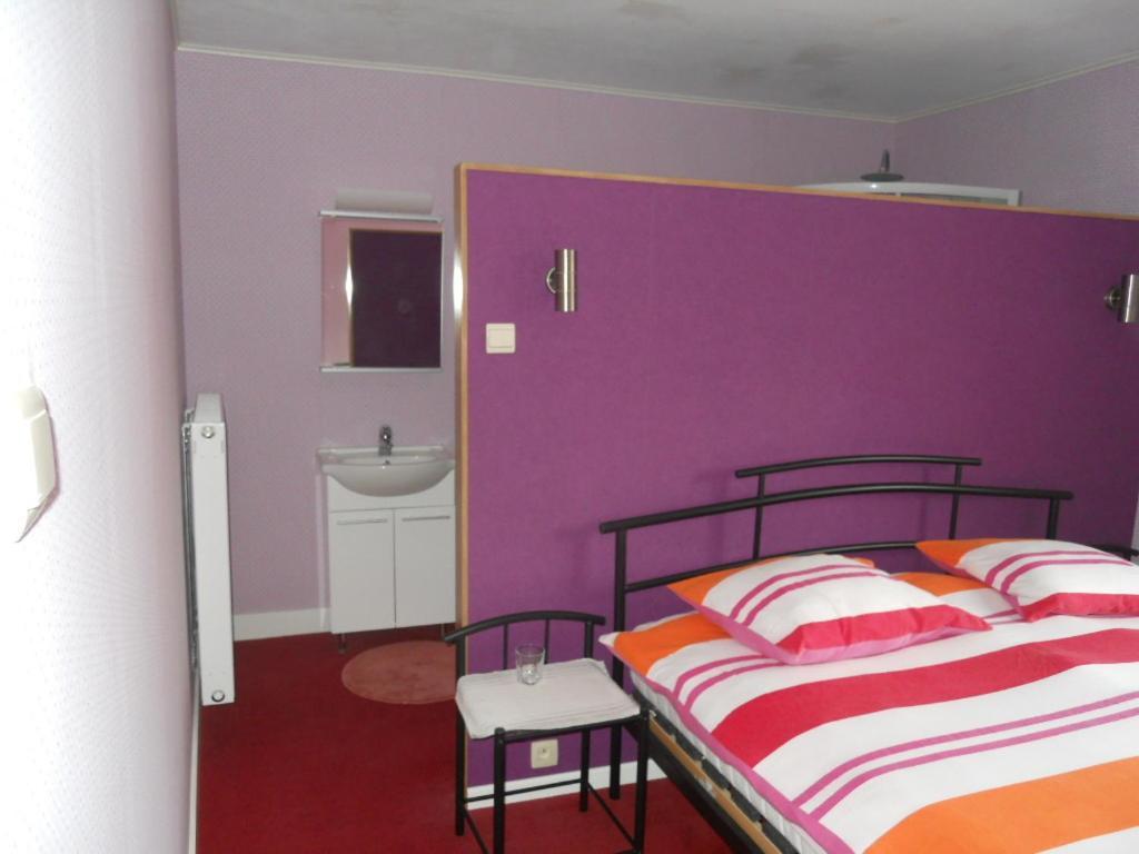 Отель Huis De Wilde Wingerd Ипр Номер фото