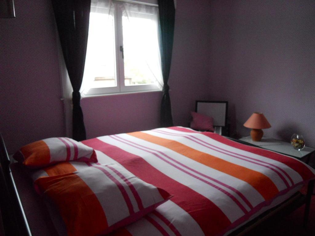 Отель Huis De Wilde Wingerd Ипр Номер фото