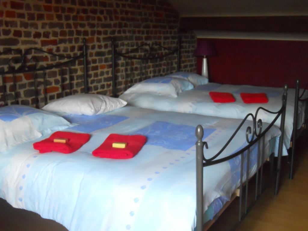 Отель Huis De Wilde Wingerd Ипр Номер фото